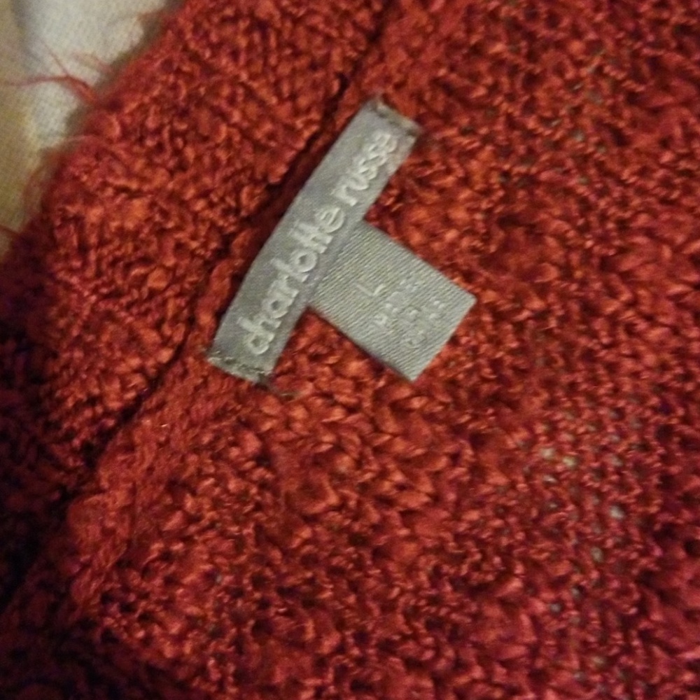 Red sweater - Picture 2 of 2